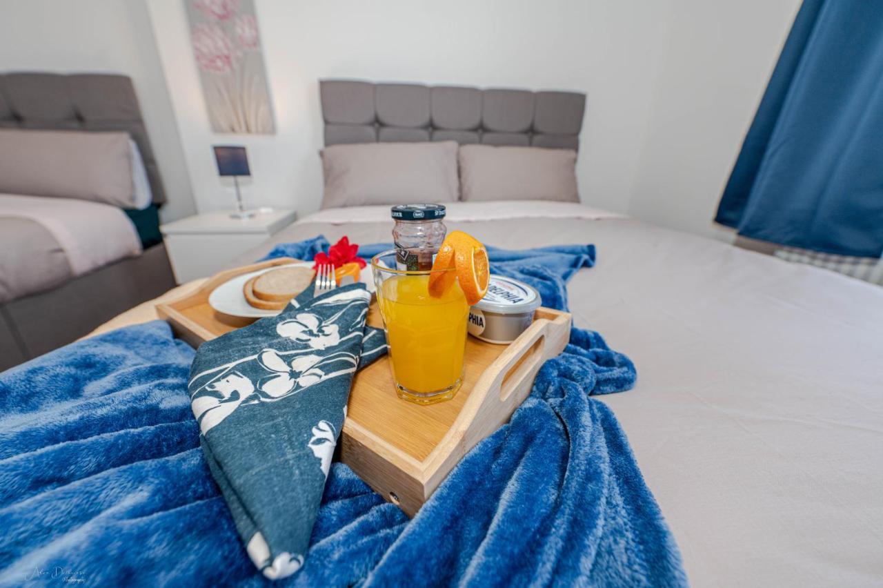4 Bedrooms,2 Bathrooms House With Free Parking Plumstead  Eksteriør bilde